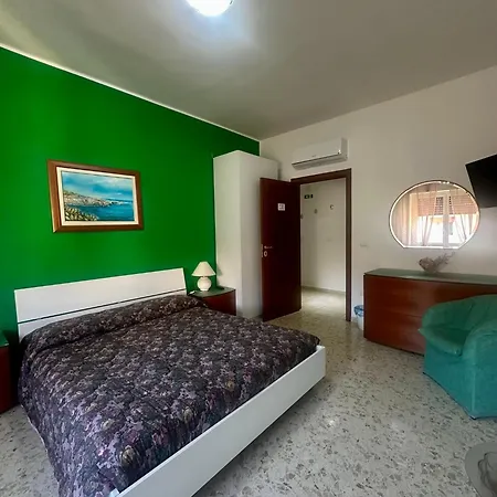Lincoln 4* Caserte